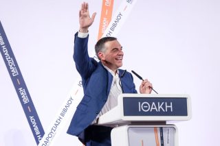 Πανστρατιά για να αλλάξει η χώρα